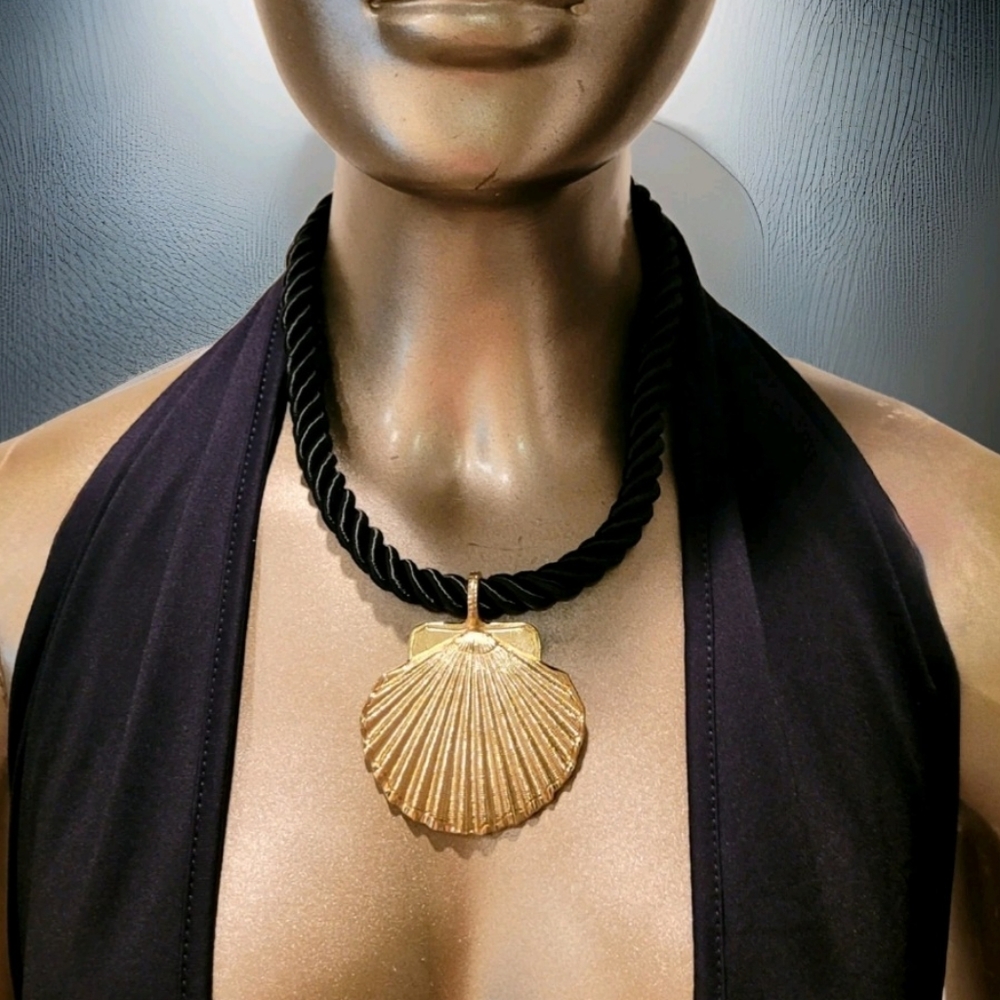 NWT Gold Seashell Pendant Black Silk Rope Bohemian Necklace